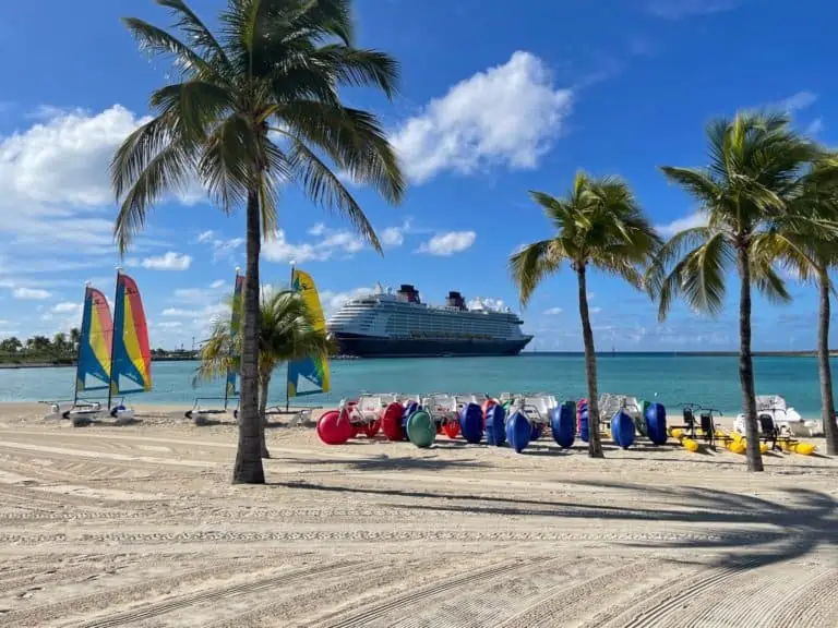 castaway cay disney fantasy