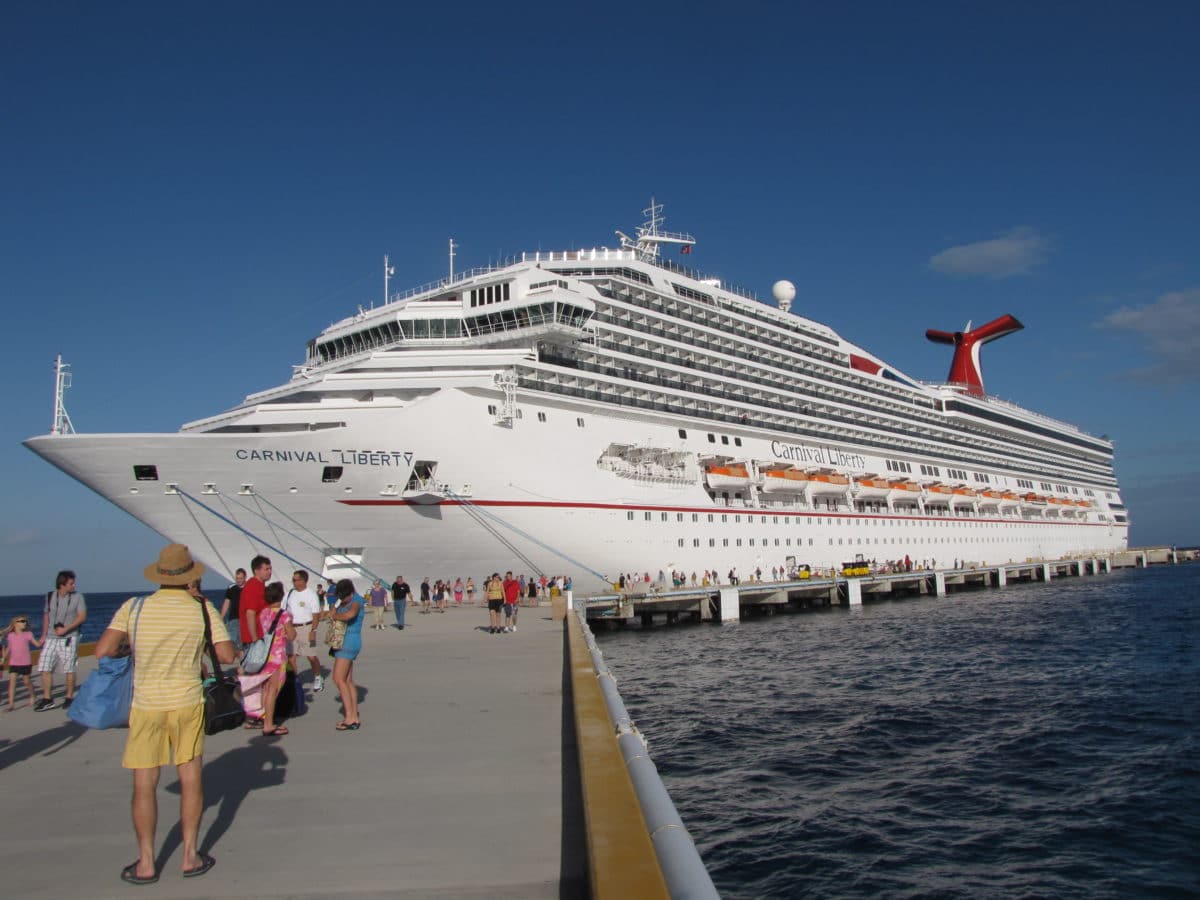 carnival liberty lido deck