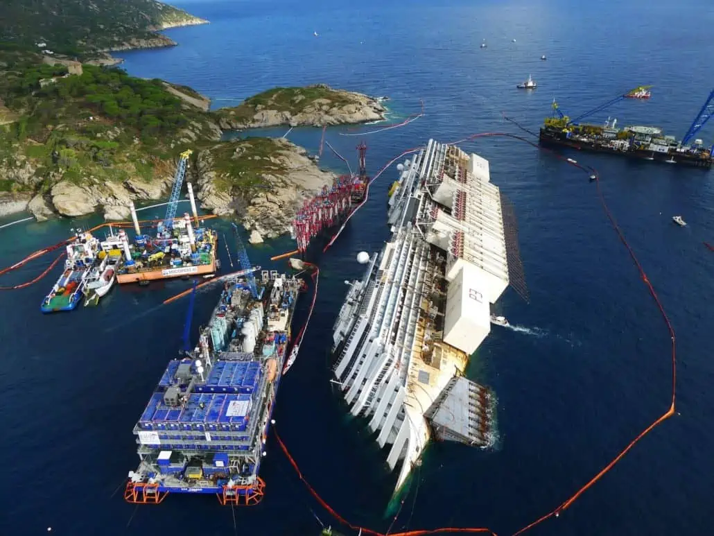 Costa Concordia sinking