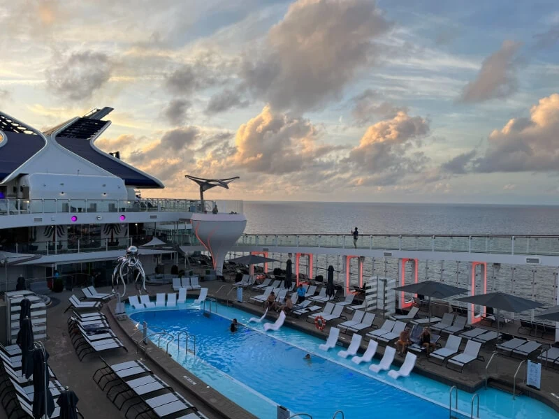 deck pool view