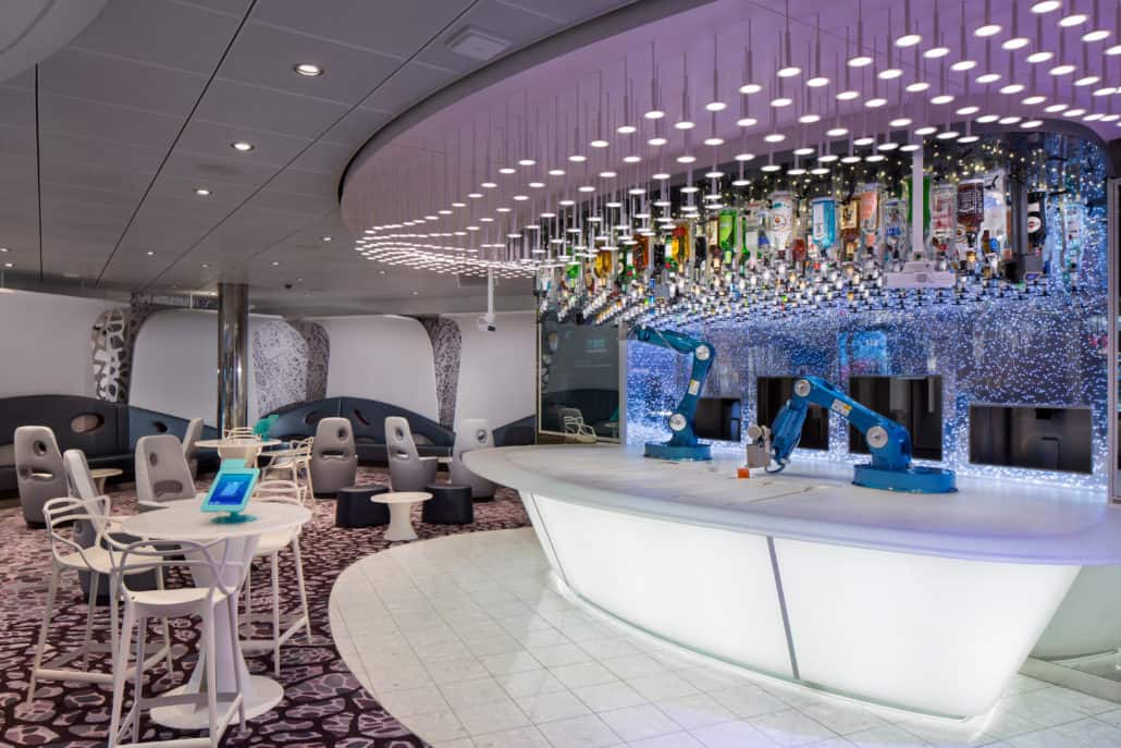 Bionic Bar in Symphony of the Seas